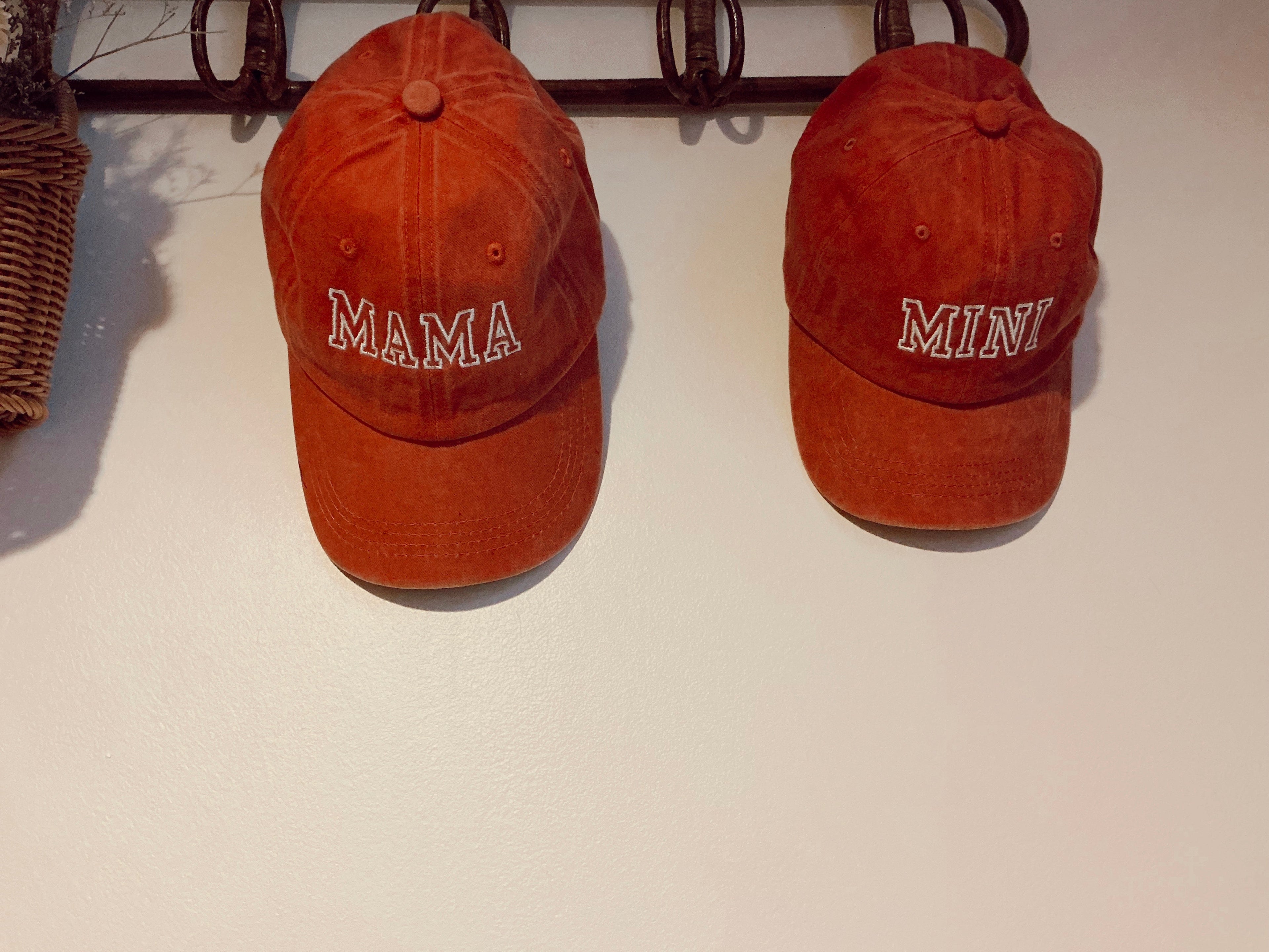 Duo casquettes MAMA & MINI Liv&Ciboulette