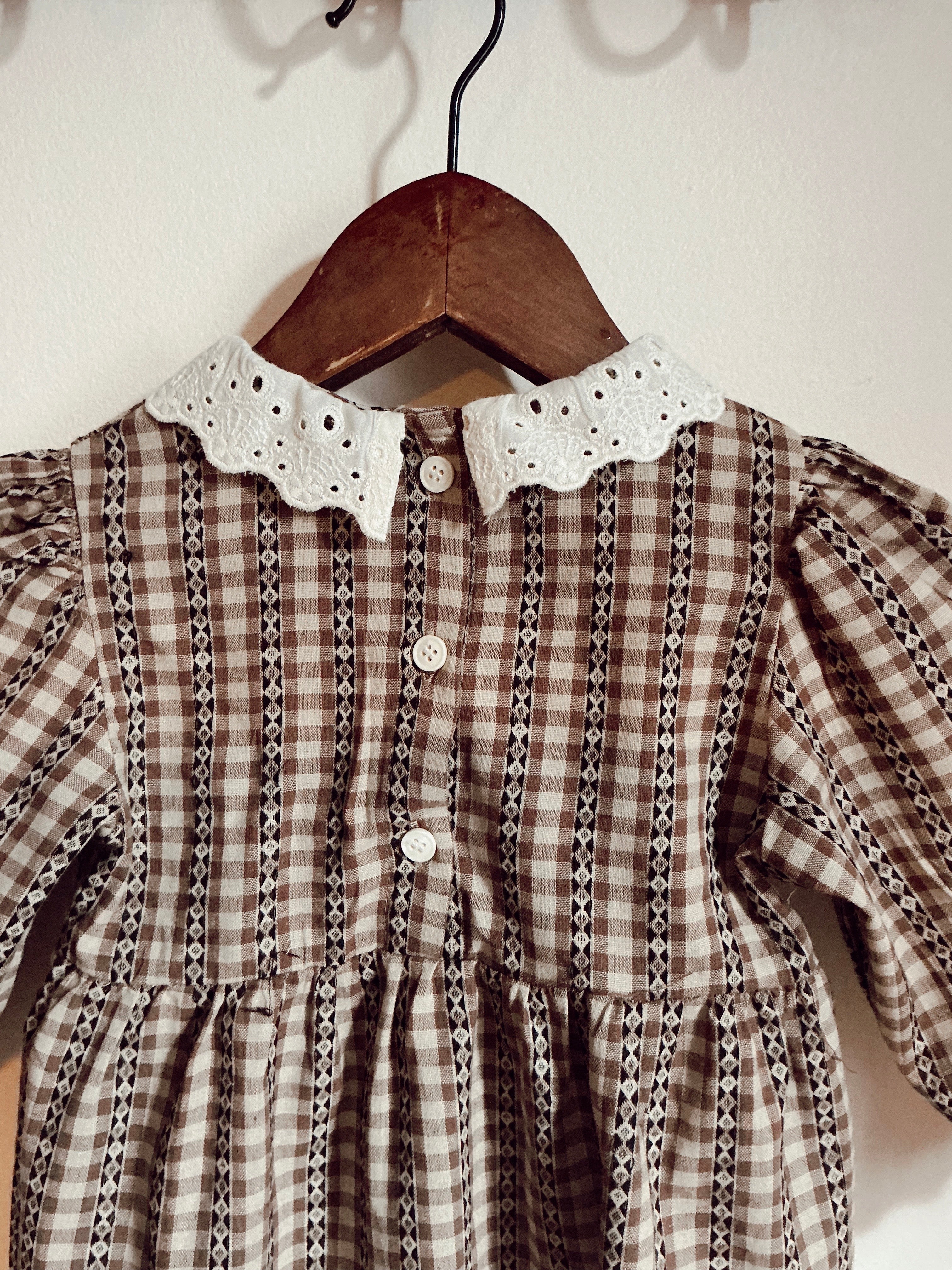 Combinaison bloomer a carreaux col dentelle bébé Liv&Ciboulette