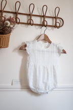 Barboteuse dentelle coton bébé fille été Liv&Ciboulette