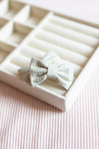 Barrettes vert d’eau pale Liv&Ciboulette